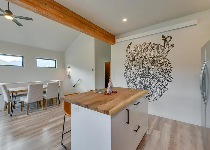 Quiet Hideaway W/ Panoramic Mountain Views! Hébergement de vacances Alpine