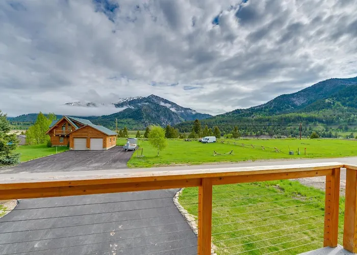 Quiet Hideaway W/ Panoramic Mountain Views!