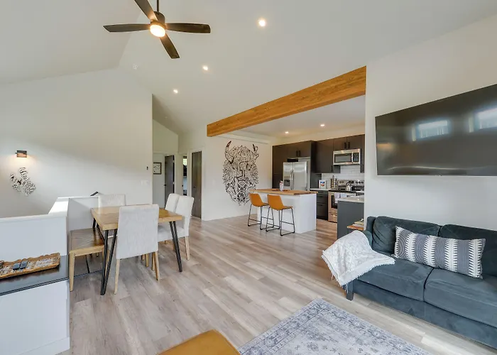 Quiet Hideaway W/ Panoramic Mountain Views! * Alpine