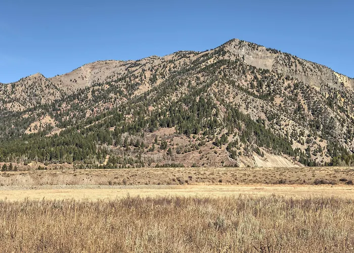 Quiet Hideaway W/ Panoramic Mountain Views! * Alpine